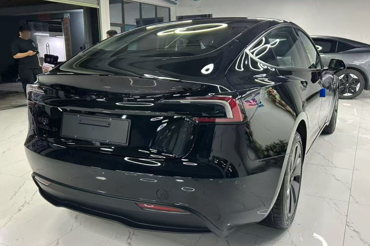 特斯拉 Model 3 2025款 改款 长续航全轮驱动版车身外观6005