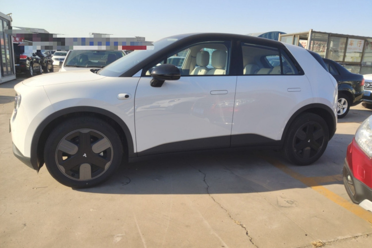 firefly萤火虫 2025款 发光版车身外观4