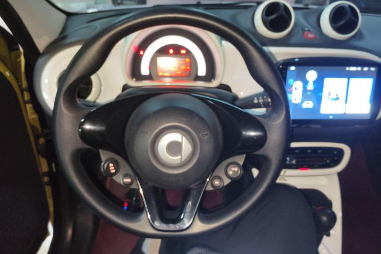 smart forfour 2016款 1.0L 52千瓦灵动版局部细节13