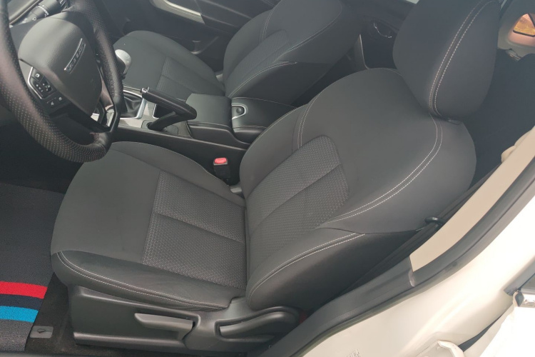 启辰T90 2017款 2.0L 手动风尚版局部细节19