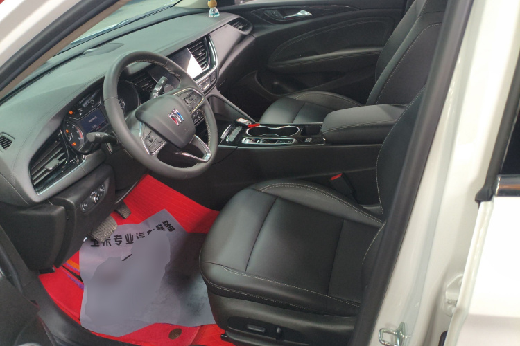 别克 君威 2024款 25T 超享版中控内饰19