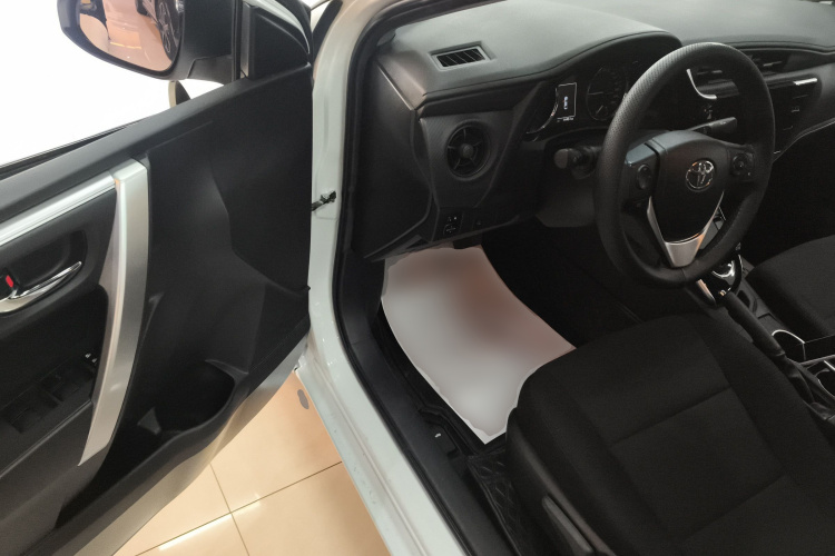 丰田 雷凌双擎E+ 2019款 1.8PH GS E-CVT精英版中控内饰20