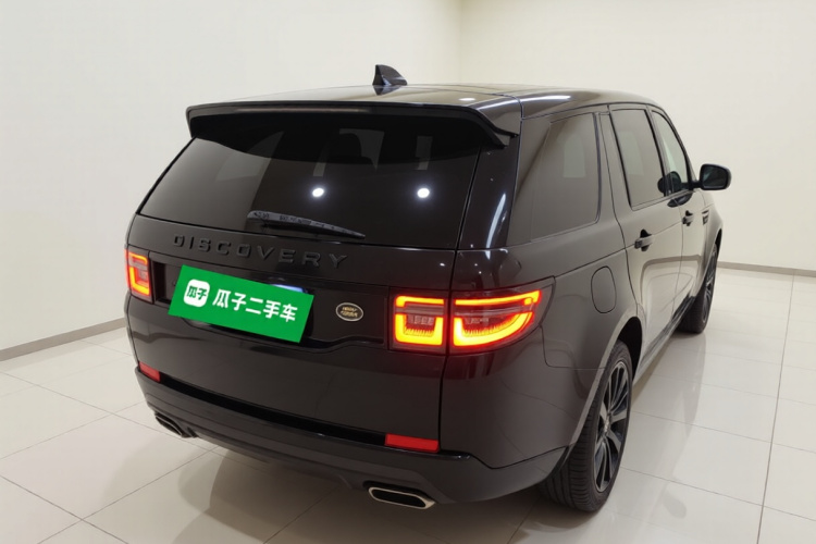 路虎 发现运动版 2020款 249PS R-Dynamic 性能科技版 7座车身外观6