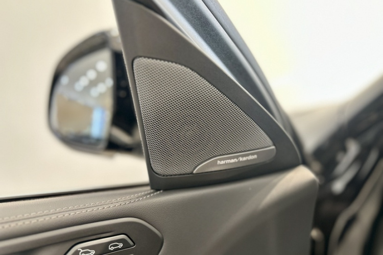 宝马X6 2023款 xDrive40i 尊享型 M运动套装中控内饰7003