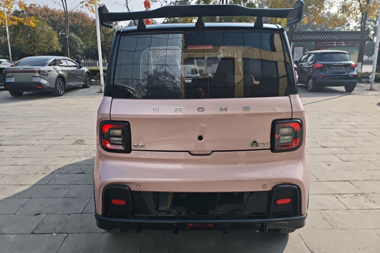 吉利银河 2025款 210km 熊猫卡丁车身外观6