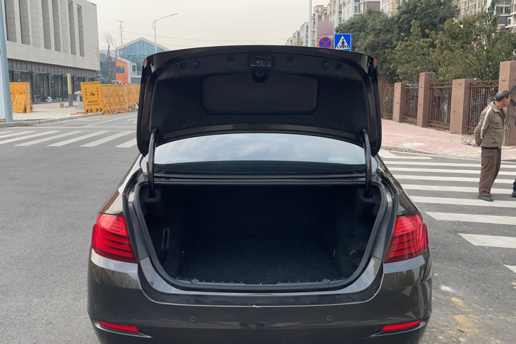 宝马5系 2014款 525Li 领先型局部细节23