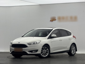 福特 福克斯 2015款 两厢 1.6L 自动风尚型