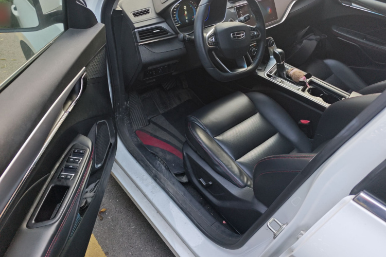 吉利汽车 缤瑞 2019款 200T DCT缤致版中控内饰20