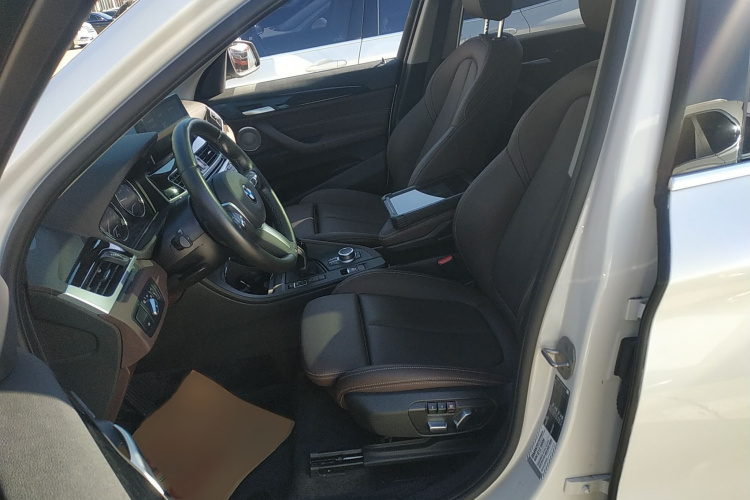 宝马X1 2022款 sDrive25Li 领先型局部细节19