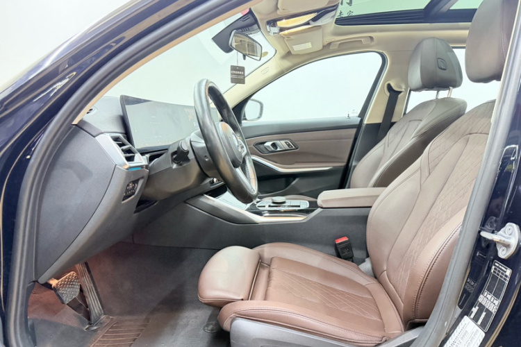 宝马i3 2022款 eDrive 35 L中控内饰7001