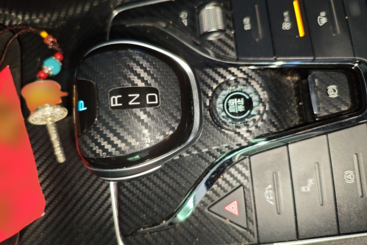 比亚迪 宋PLUS 2020款 1.5T 自动旗舰PLUS局部细节18