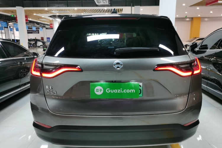 蔚来ES8 2018款 355KM 基准版 六座版车身外观6004