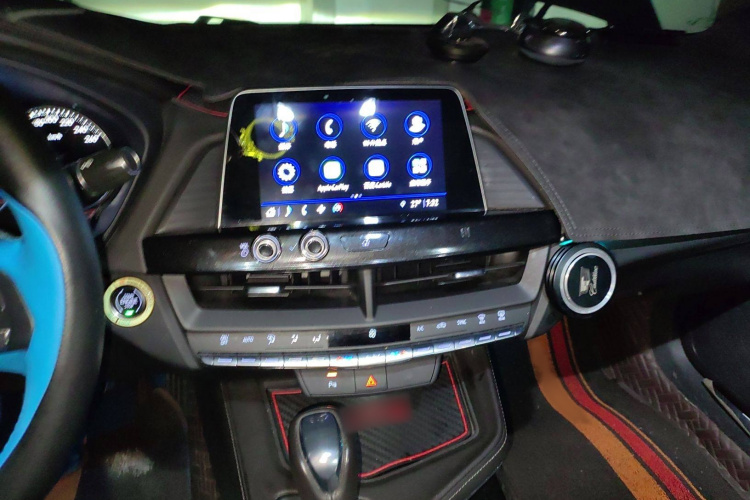 凯迪拉克CT4 2021款 28T 风尚型局部细节16