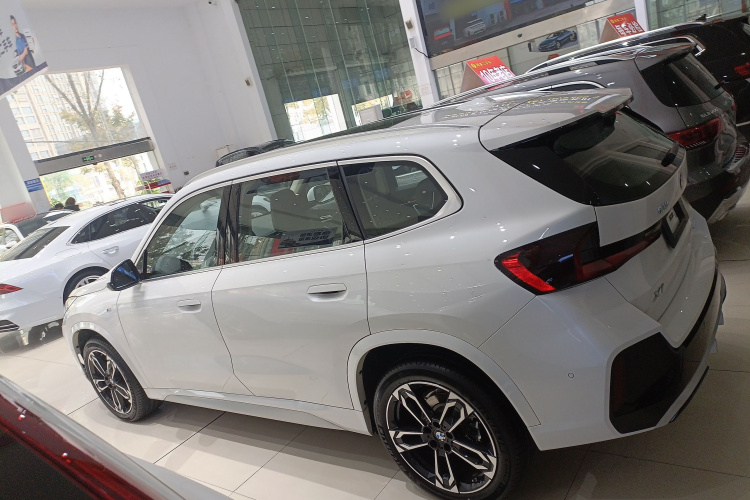 宝马X1 2024款 sDrive25Li M运动套装车身外观6003