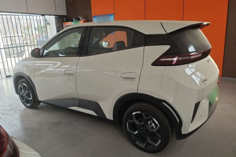 比亚迪 海鸥 2025款 智驾版 405km 自在版车身外观4