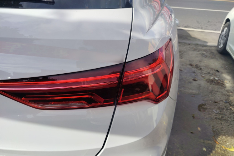 奥迪Q3 2021款 35 TFSI 时尚动感型车身外观6006