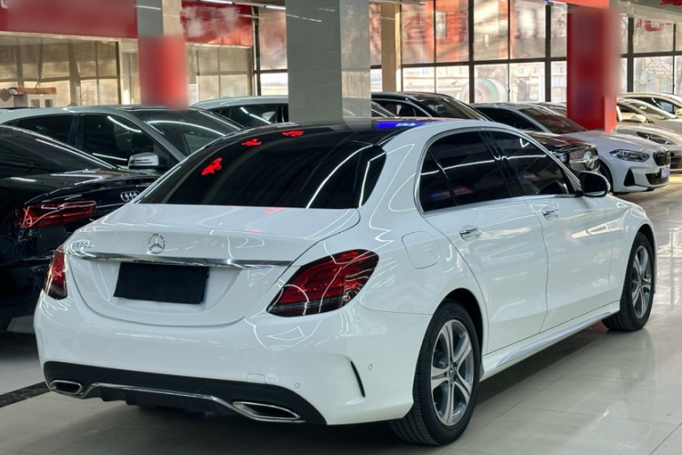 奔驰C级 2020款 C 260 L 运动版车身外观6002