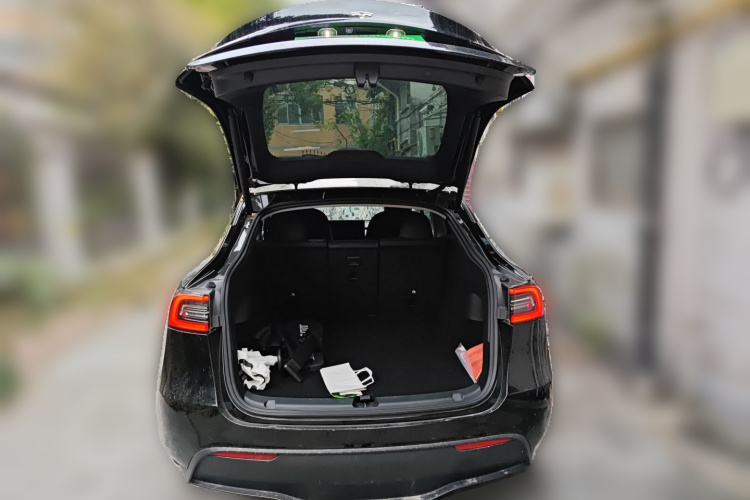 特斯拉 Model Y 2021款 标准续航后驱版中控内饰23