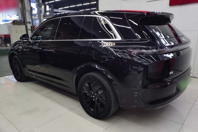 理想汽车 理想L7 2023款 Air车身外观4