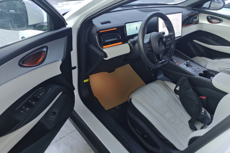 比亚迪 海豹06新能源 2024款 DM-i 120KM旗舰型中控内饰20