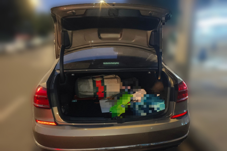 大众 帕萨特 2017款 330TSI DSG尊荣版中控内饰23