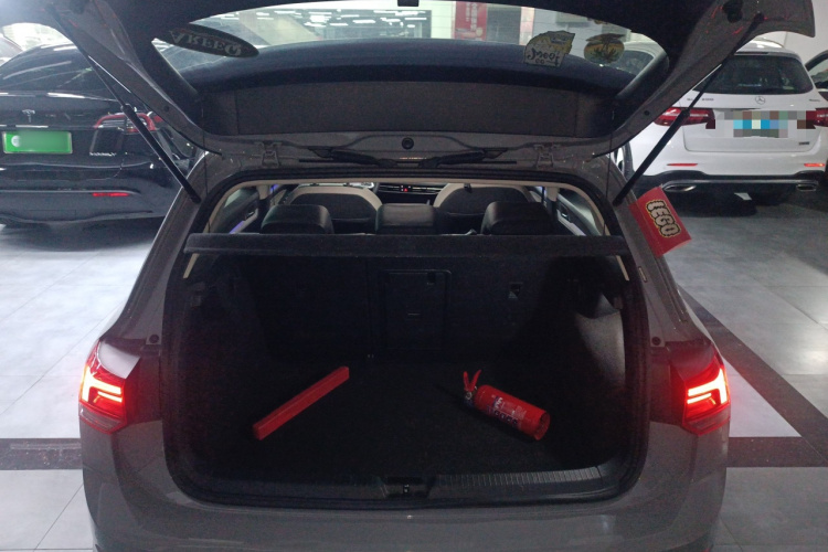大众 高尔夫 2021款 280TSI DSG Pro机舱底盘23
