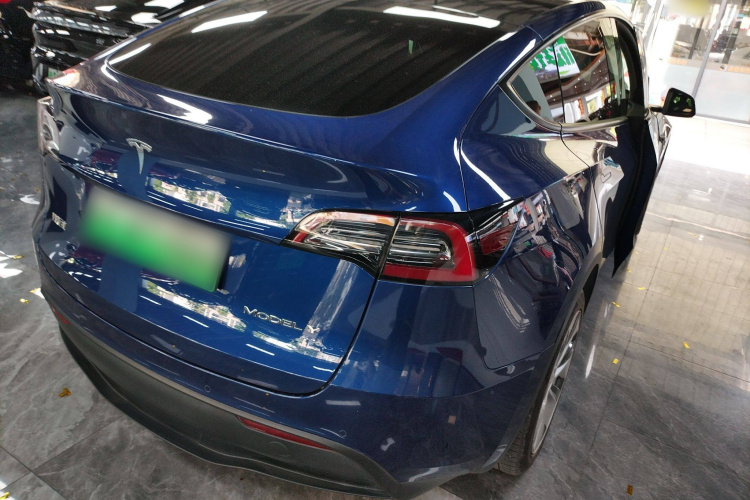 特斯拉 Model Y 2021款 标准续航后驱版车身外观6005