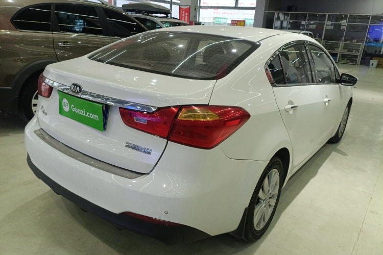 起亚K3 2015款 1.6L 自动GLS车身外观7