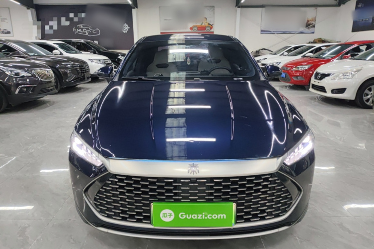 比亚迪 秦PLUS 2023款 冠军版 DM-i 55KM领先型车身外观2