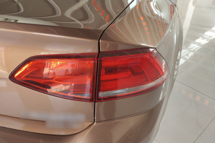 大众 凌渡 2017款 230TSI DSG风尚版车身外观9