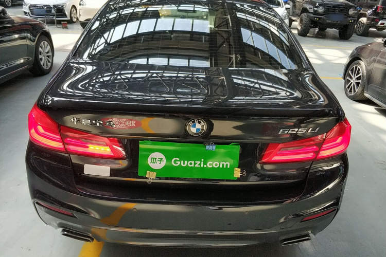 宝马5系 2019款 525Li M运动套装车身外观6004