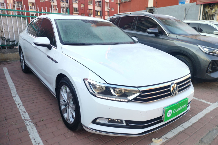 大众 迈腾 2019款 330TSI DSG 豪华型 国V车身外观6002