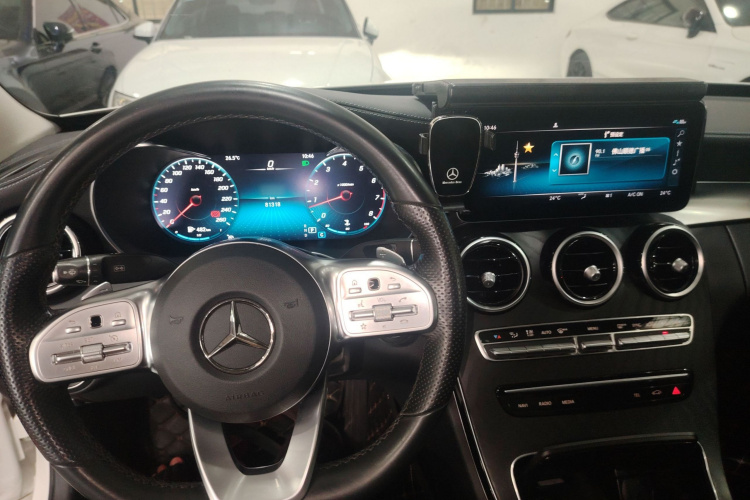 奔驰C级 2021款 C 200 L 时尚型运动版中控内饰7002