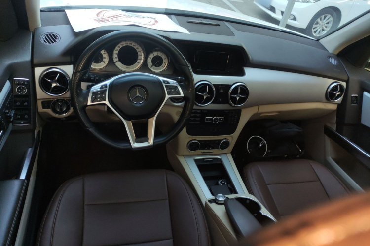 奔驰GLK级 2015款 GLK 260 4MATIC 动感型 极致版中控内饰12