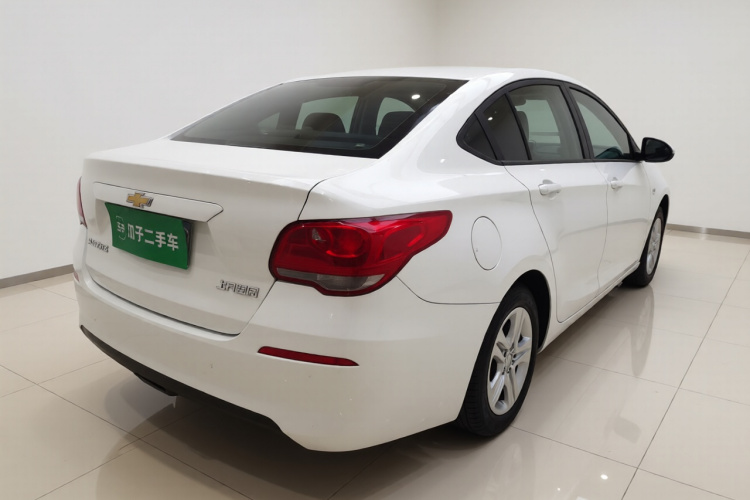 雪佛兰 科沃兹 2018款 320 自动欣享天窗版车身外观7