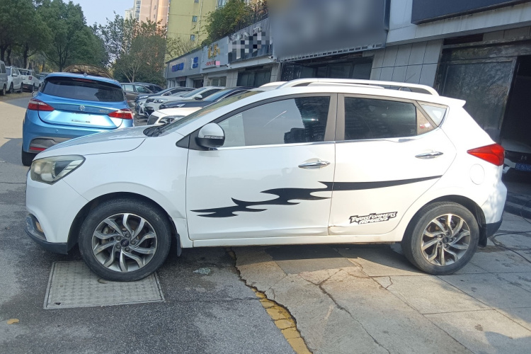 江汽集团 瑞风S2 2017款 1.5L CVT豪华型车身外观4