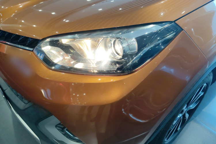 名爵 锐腾 2015款 2.0TGI TST豪华版局部细节36