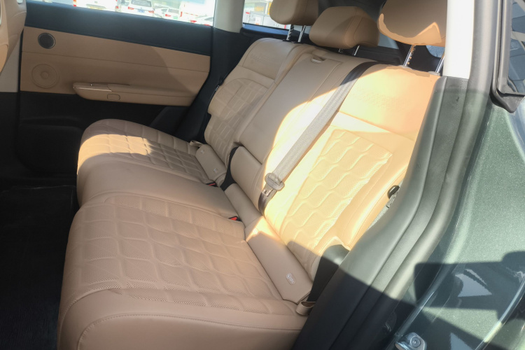 星途 星纪元 ET 2024款 增程 200 Plus中控内饰21