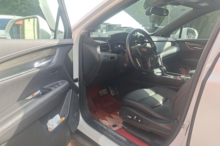 凯迪拉克XT5 2022款 2.0T 四驱豪华型（蜂鸟版）中控内饰7003