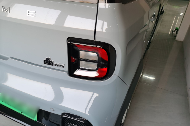 吉利银河 2025款 210km 熊猫卡丁车身外观9