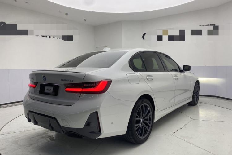 宝马3系 2023款 325Li M运动曜夜套装车身外观6005