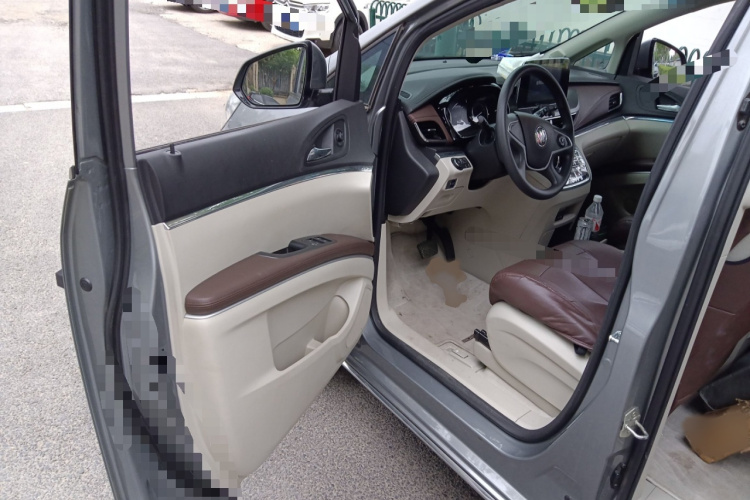 别克GL8 2023款 陆上公务舱 舒适型中控内饰7003