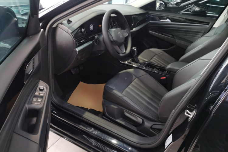 大众 帕萨特 2023款 改款 280TSI 商务版中控内饰7003