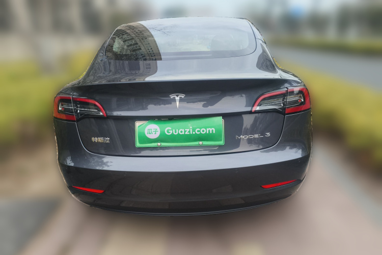 特斯拉 Model 3 2022款 后轮驱动版车身外观6