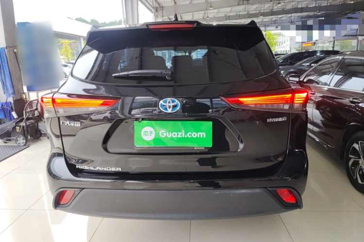 丰田 汉兰达 2023款 2.5L智能电混双擎两驱精英版 5座车身外观6004