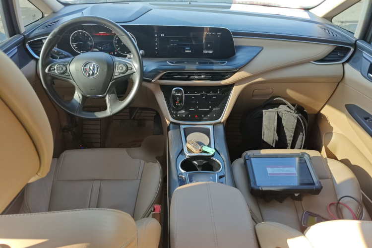 别克GL8 2020款 ES陆尊 653T 旗舰型中控内饰12