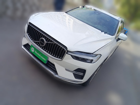 沃尔沃XC60 2022款 B5 四驱智逸豪华版