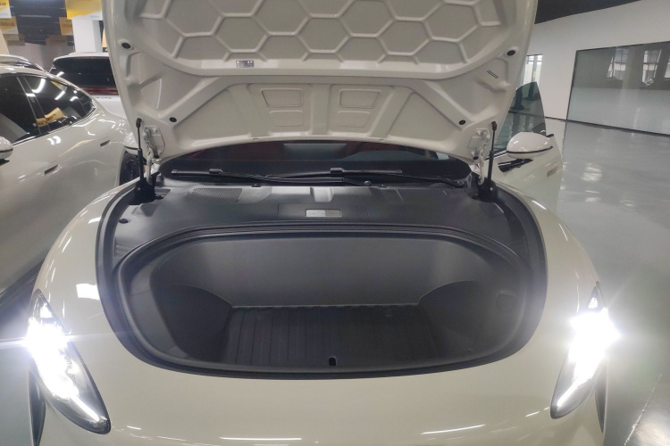 小米汽车 小米SU7 2024款 后驱长续航智驾版机舱底盘24