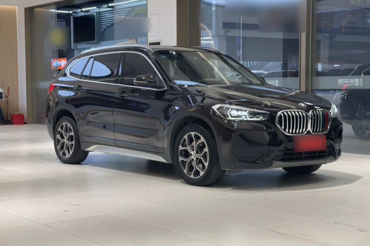 宝马X1 2020款 sDrive25Li 领先型车身外观6009