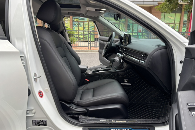 本田 型格 2022款 240TURBO CVT科技版中控内饰7001